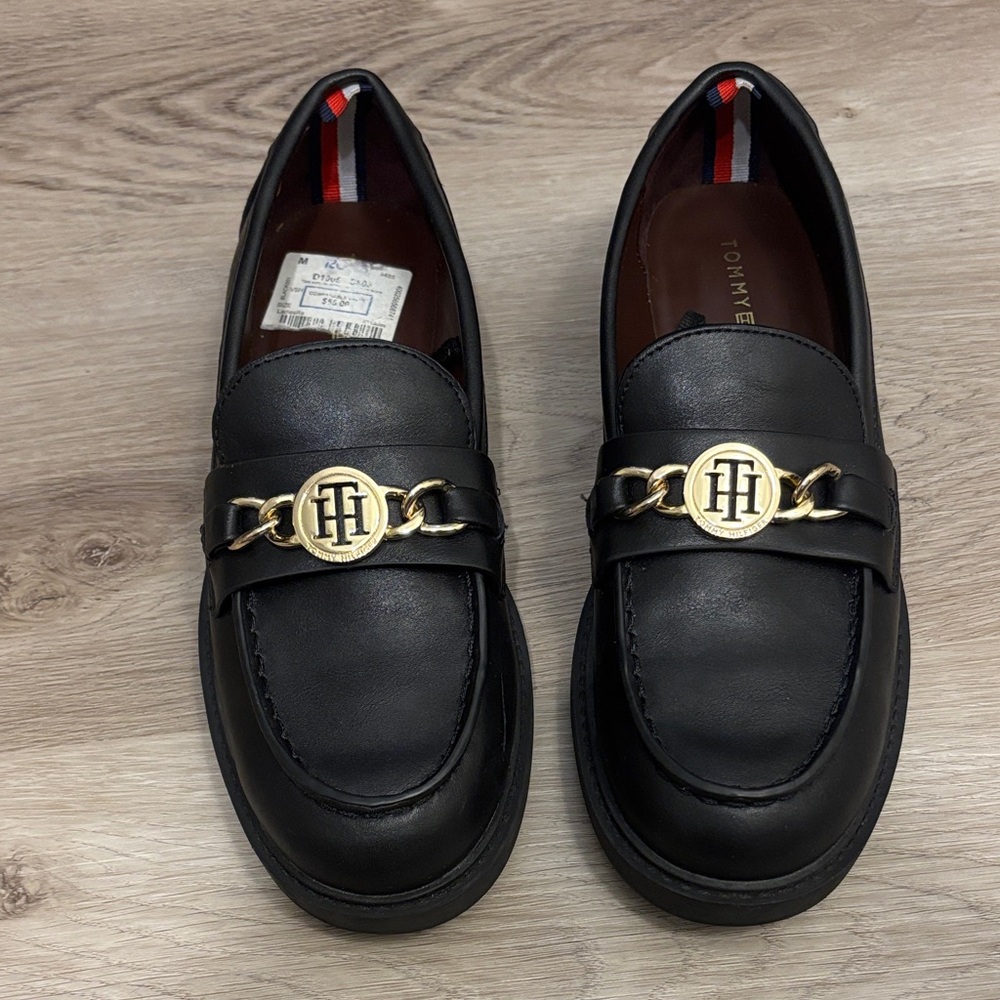 Tommy Hilfiger Black Leather Loafers with Gold Chain Detail